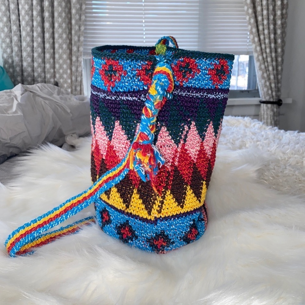 Crochet Mochila Wayuu Bag - Picture 7 of 15